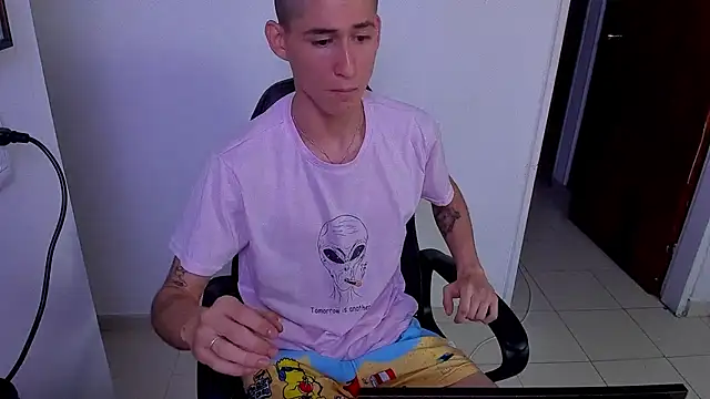 Snapshot of Jaack_str chatting on December 5, 2024, 10:28 pm Jaack str online show from December 5, 2024, 10:28 pm