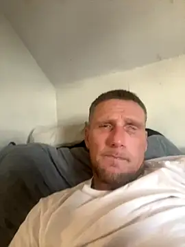 Snapshot of aaronmc311840 chatting on October 15, 2025, 9:56 pm aaronmc311840 online show from October 15, 2025, 9:56 pm