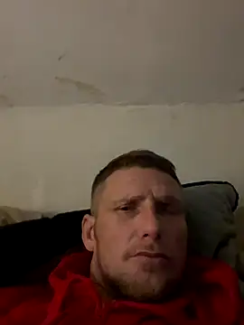 Snapshot of aaronmc311840 chatting on October 27, 2025, 4:46 am aaronmc311840 online show from October 27, 2025, 4:46 am