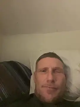 Snapshot of aaronmc311840 chatting on October 19, 2025, 3:53 am aaronmc311840 online show from October 19, 2025, 3:53 am