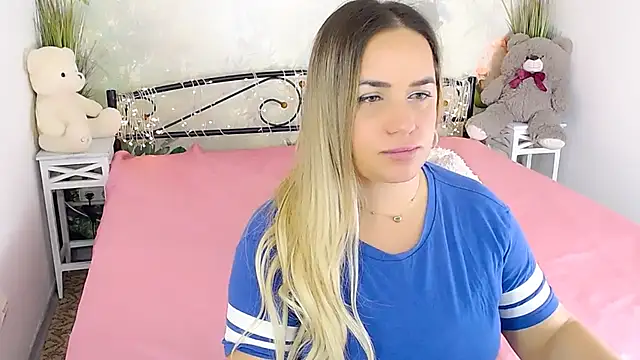 Snapshot of MilenaMiler_X chatting on March 7, 2025, 8:22 pm MilenaMiler X online show from March 7, 2025, 8:22 pm