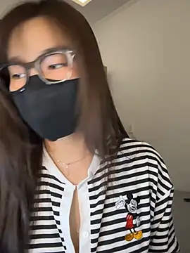 Snapshot of Lilisa_miu chatting on January 8, 2026, 4:24 pm Lilisa miu online show from January 8, 2026, 4:24 pm