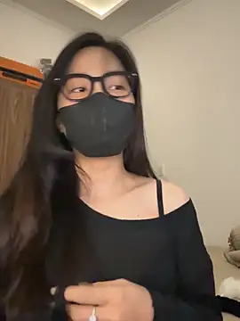 Lilisa miu online show from October 15, 2025, 4:15 pm