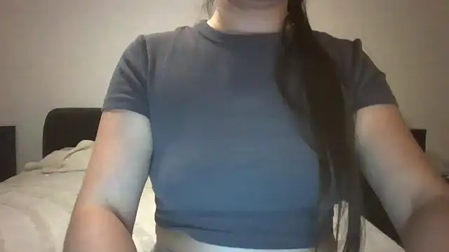 VanesaJewelz online show from December 1, 2024, 11:42 pm