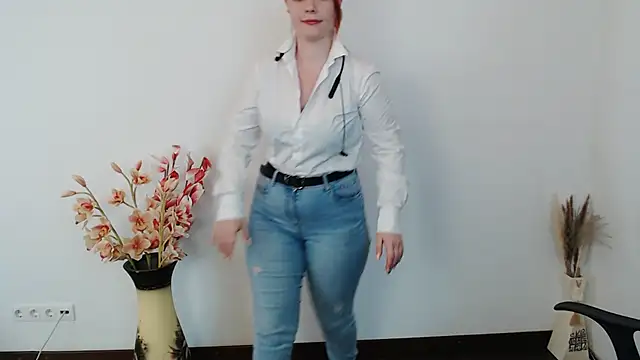 Snapshot of Sun_Alexia chatting on November 29, 2025, 2:28 pm Sun Alexia online show from November 29, 2025, 2:28 pm