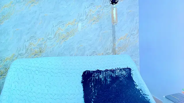 Mia candy 0 online show from December 2, 2025, 12:07 pm