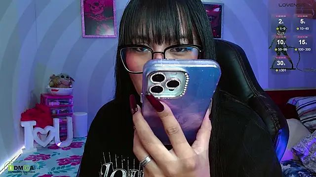 Snapshot of Miss_scarllet_ chatting on March 5, 2025, 1:28 pm Miss scarllet online show from March 5, 2025, 1:28 pm