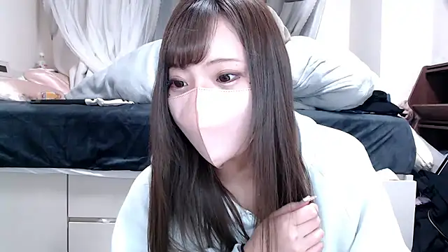  chanMOMO  online show from March 5, 2025, 7:17 pm