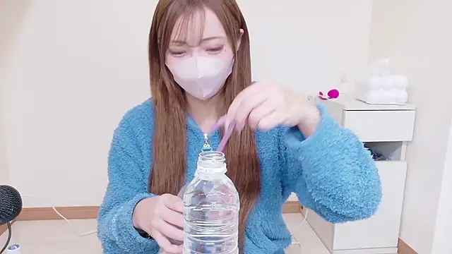  chanMOMO  online show from December 19, 2025, 12:29 pm