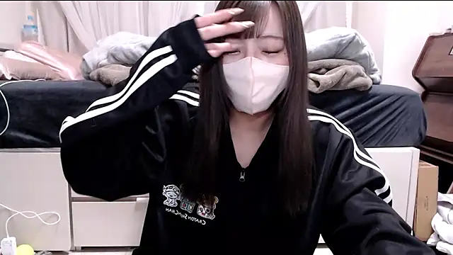  chanMOMO  online show from February 8, 2025, 3:52 am