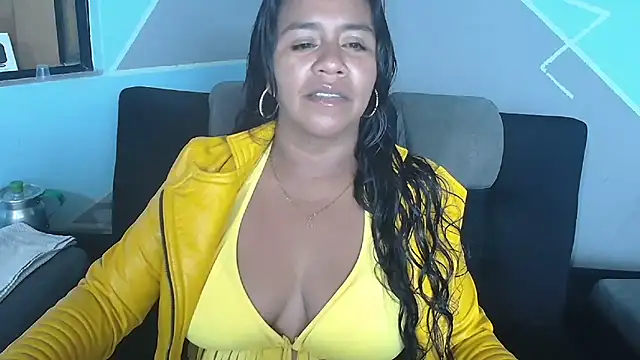 Snapshot of saggil23 chatting on May 26, 2026, 4:10 am saggil23 online show from May 26, 2026, 4:10 am