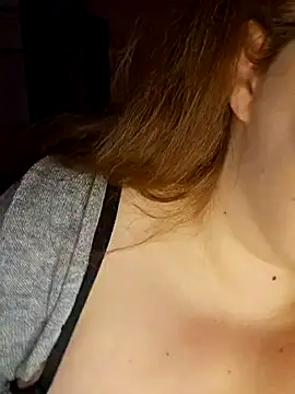 Snapshot of _Julie_x chatting on January 3, 2025, 5:50 am Julie x online show from January 3, 2025, 5:50 am