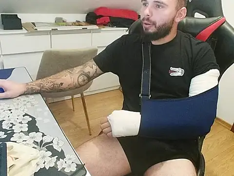 prezydentcam online show from October 15, 2025, 9:17 am