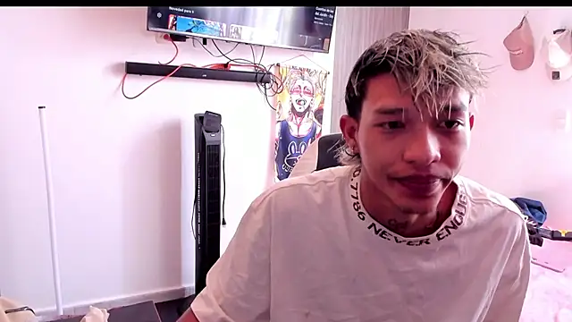 Snapshot of TommyGun_22 chatting on August 8, 2026, 2:13 pm TommyGun 22 online show from August 8, 2026, 2:13 pm