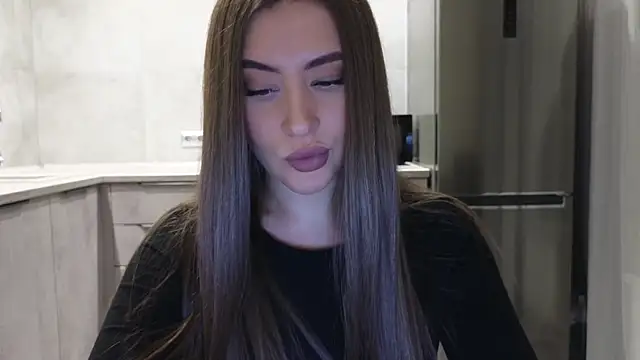 Snapshot of Cinderella____ chatting on January 17, 2025, 12:20 am Cinderella online show from January 17, 2025, 12:20 am