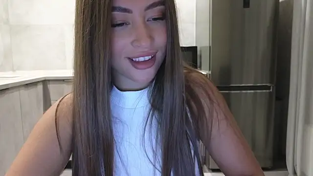 Snapshot of Cinderella____ chatting on February 27, 2025, 12:14 am Cinderella online show from February 27, 2025, 12:14 am