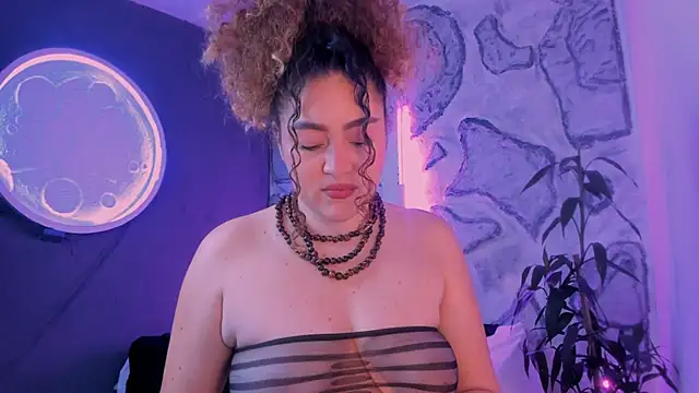 Kateryn  online show from June 19, 2026, 9:53 pm