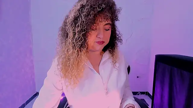 Kateryn  online show from November 21, 2025, 5:23 pm