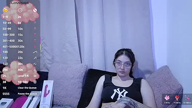 Snapshot of lessliee22_ chatting on July 1, 2026, 2:56 am lessliee22 online show from July 1, 2026, 2:56 am