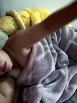 Snapshot of HEENA_022 chatting on February 2, 2025, 7:41 am HEENA 022 online show from February 2, 2025, 7:41 am