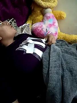 Snapshot of HEENA_022 chatting on February 28, 2025, 7:48 am HEENA 022 online show from February 28, 2025, 7:48 am