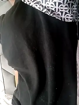 Snapshot of HEENA_022 chatting on October 9, 2025, 5:52 am HEENA 022 online show from October 9, 2025, 5:52 am