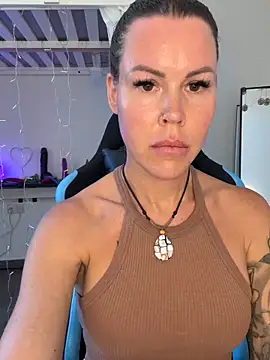 Lara Bergmann online show from June 1, 2026, 8:47 am