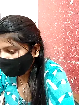 Snapshot of Hotty-simran chatting on March 13, 2025, 10:15 am Hotty-simran online show from March 13, 2025, 10:15 am