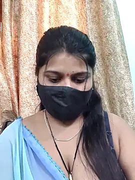 Hotty-simran online show from November 20, 2025, 4:24 am