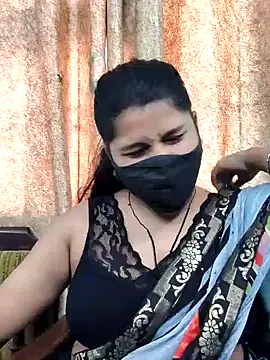 Snapshot of Hotty-simran chatting on October 31, 2025, 4:42 am Hotty-simran online show from October 31, 2025, 4:42 am