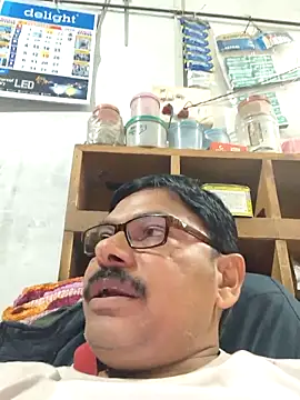 Snapshot of Srmotrs chatting on February 21, 2026, 2:30 pm Srmotrs online show from February 21, 2026, 2:30 pm