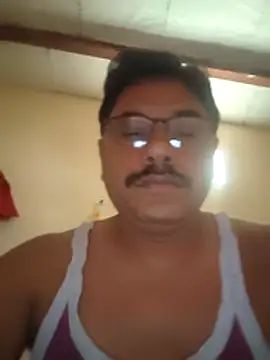 Srmotrs online show from April 20, 2026, 1:52 am