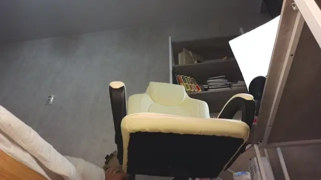 Marietta Castro online show from April 18, 2026, 7:07 pm