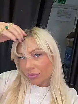 Arabellalee23 online show from January 25, 2025, 12:58 pm