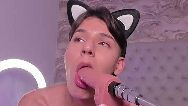 Snapshot of Kev_jenner chatting on September 13, 2025, 12:21 am Kev jenner online show from September 13, 2025, 12:21 am