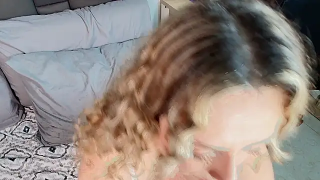 ladychanel 1 online show from February 16, 2026, 10:51 pm