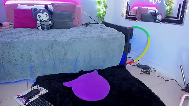 Snapshot of YouliteSllut2 chatting on March 11, 2025, 11:58 pm YouliteSllut2 online show from March 11, 2025, 11:58 pm