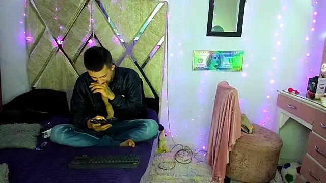 Snapshot of parejacaliente20154 chatting on November 28, 2025, 9:31 am parejacaliente20154 online show from November 28, 2025, 9:31 am