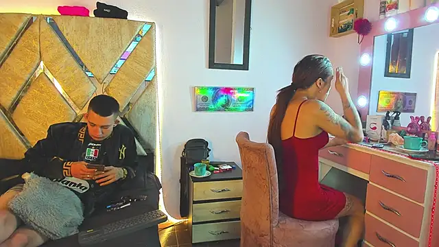 Snapshot of parejacaliente20154 chatting on November 14, 2025, 9:02 am parejacaliente20154 online show from November 14, 2025, 9:02 am