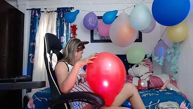 sexy bunny hot online show from February 3, 2025, 6:17 pm