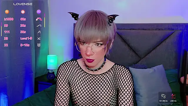 Snapshot of Sammy_Russell chatting on June 12, 2026, 3:48 am Sammy Russell online show from June 12, 2026, 3:48 am