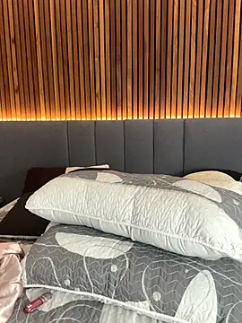 Snapshot of EmiilyAdams_ chatting on November 30, 2025, 10:54 pm EmiilyAdams online show from November 30, 2025, 10:54 pm