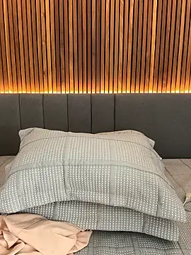 EmiilyAdams  online show from January 16, 2026, 12:03 am