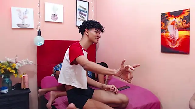 Snapshot of sex_twinks chatting on January 26, 2025, 7:20 pm sex twinks online show from January 26, 2025, 7:20 pm