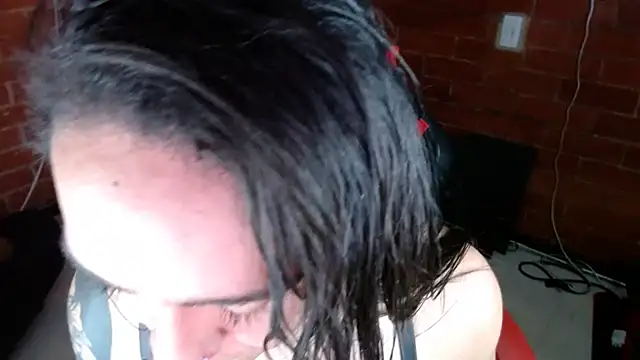 Snapshot of dannafitness chatting on March 12, 2025, 2:45 pm dannafitness online show from March 12, 2025, 2:45 pm