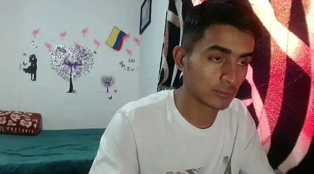 Snapshot of maria_and_angel chatting on December 9, 2024, 4:37 pm maria and angel online show from December 9, 2024, 4:37 pm