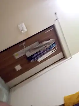 gurilove online show from December 23, 2024, 1:24 pm