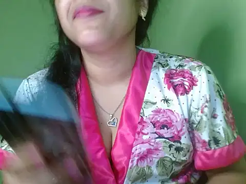 LOVERIAKOL online show from February 26, 2026, 7:03 pm