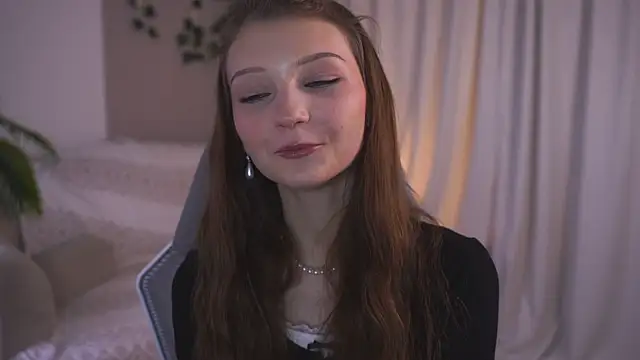 CindyGarrison online show from November 7, 2025, 10:03 pm