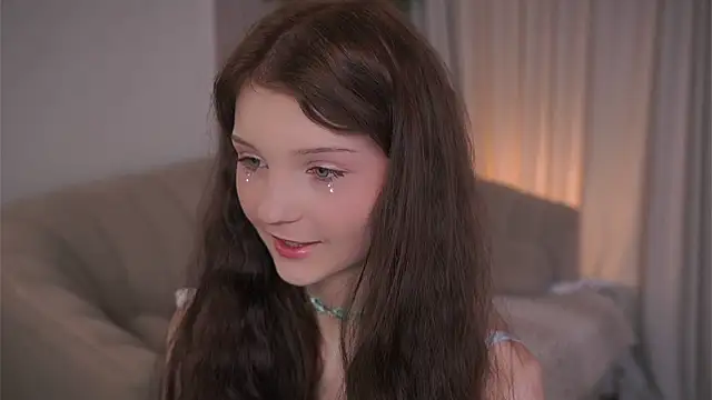 Snapshot of CindyGarrison chatting on June 1, 2026, 12:00 am CindyGarrison online show from June 1, 2026, 12:00 am